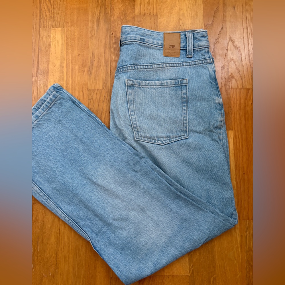 Zara Women’s Blue Relaxed Jeans